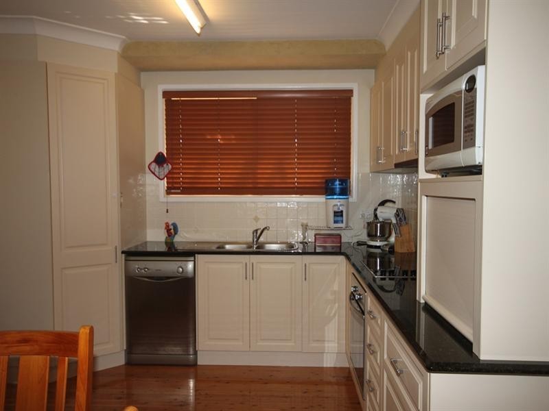 13 Kurrawan Street, Tamworth NSW 2340