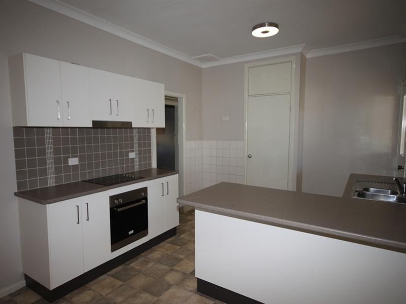 41 Churchill Street, Tamworth NSW 2340