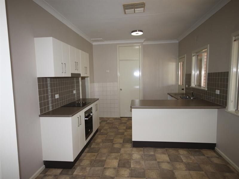 41 Churchill Street, Tamworth NSW 2340