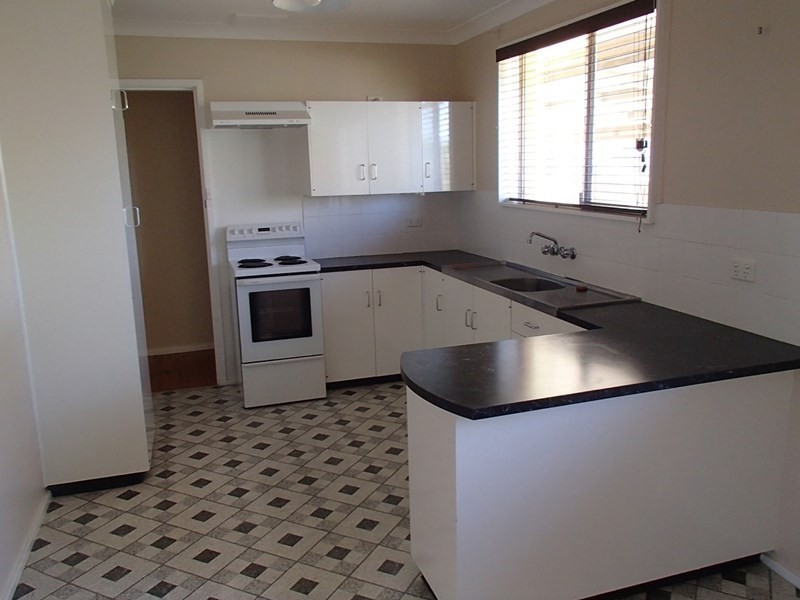 30 Kyooma Street, Tamworth NSW 2340