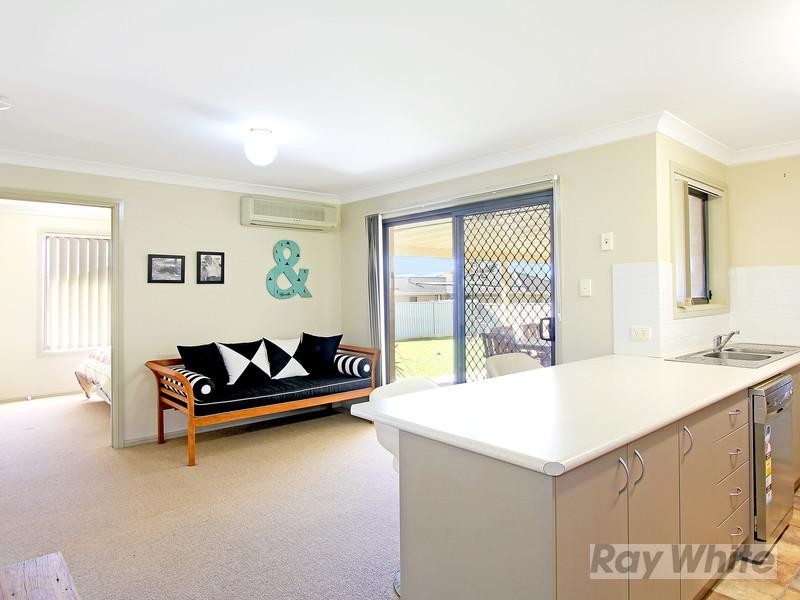 4 Warburton Drive, Westdale NSW 2340