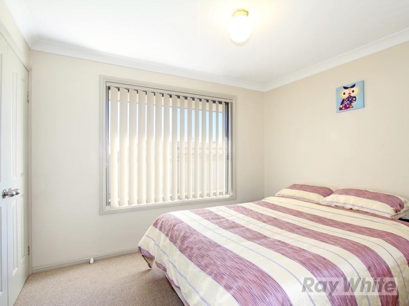 4 Warburton Drive, Westdale NSW 2340