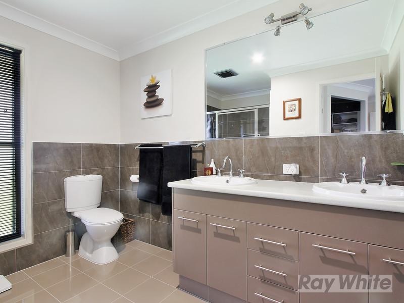 9 Conjola Drive, Tamworth NSW 2340