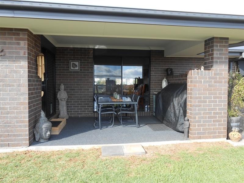 9 Conjola Drive, Tamworth NSW 2340