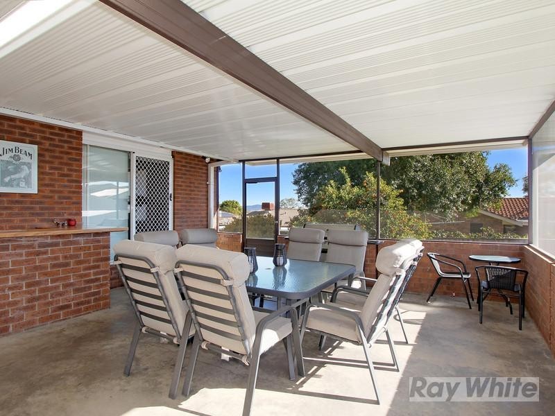 17 Camira Crescent, Tamworth NSW 2340