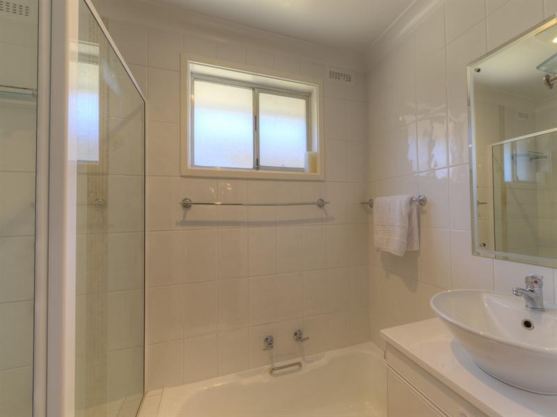 12 Carthage Street, Tamworth NSW 2340