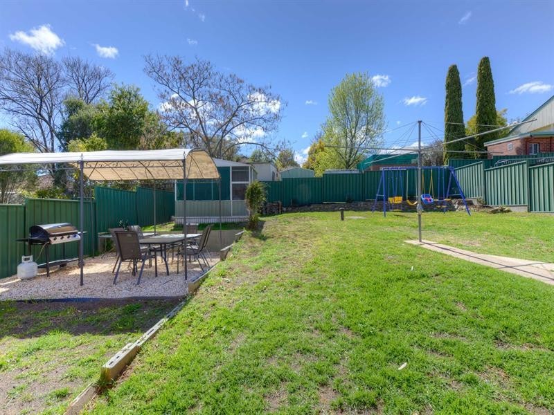 12 Carthage Street, Tamworth NSW 2340