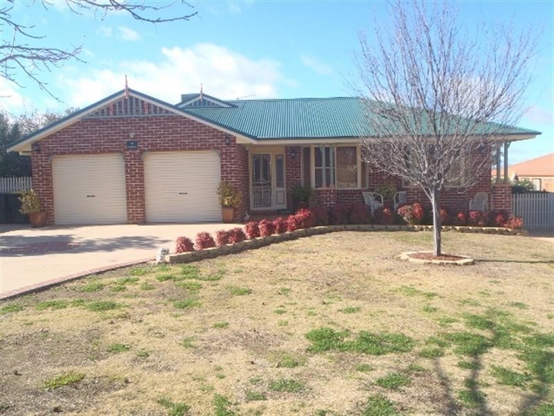 125 Edward Street, Tamworth NSW 2340