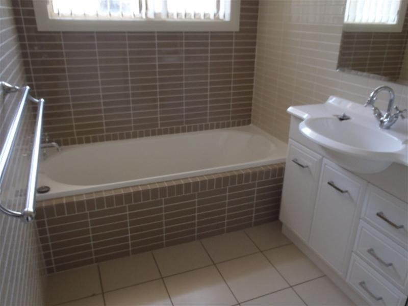 30 Kalinda Close, Tamworth NSW 2340