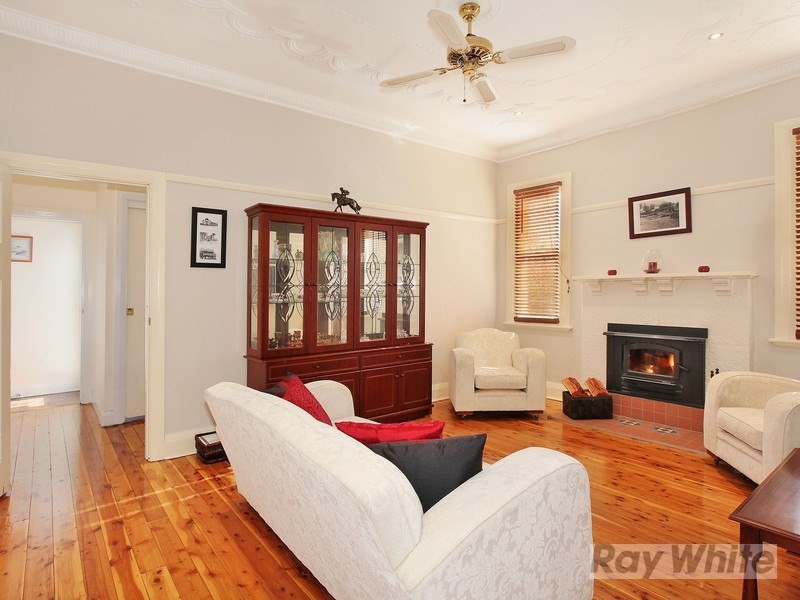 77 Upper Street, Tamworth NSW 2340