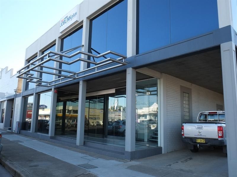 476 Peel Street, Tamworth NSW 2340