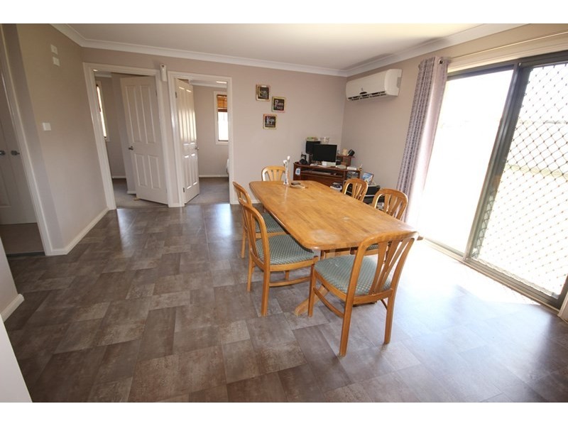 1 Stanley Close, Tamworth NSW 2340