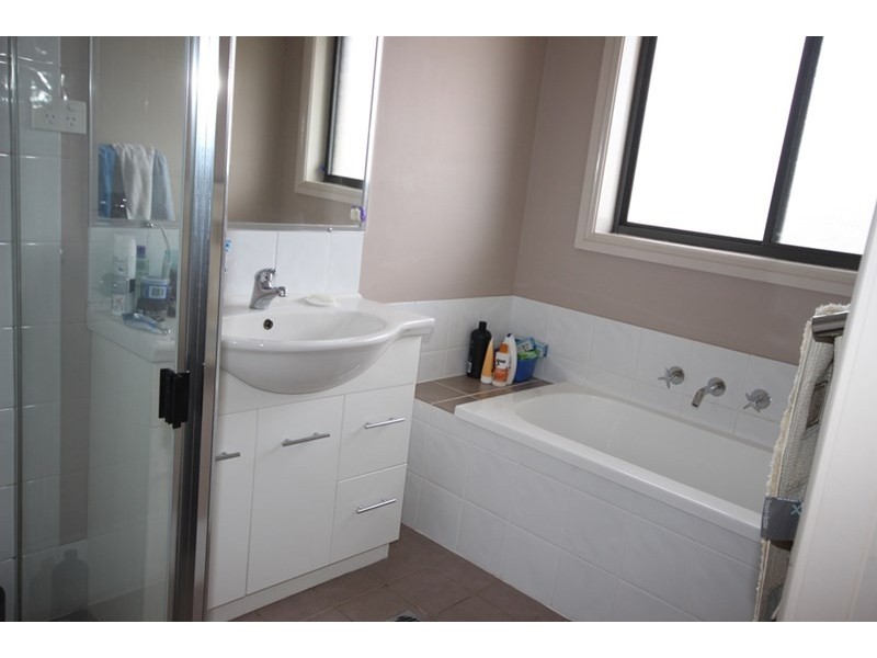 1 Stanley Close, Tamworth NSW 2340