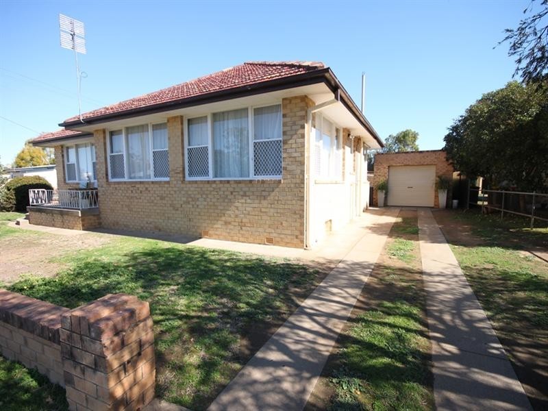 1/17 Diane Street, Tamworth NSW 2340
