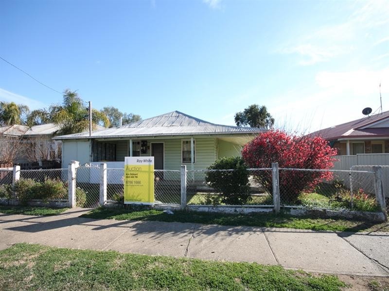 12 Vera Street, Tamworth NSW 2340