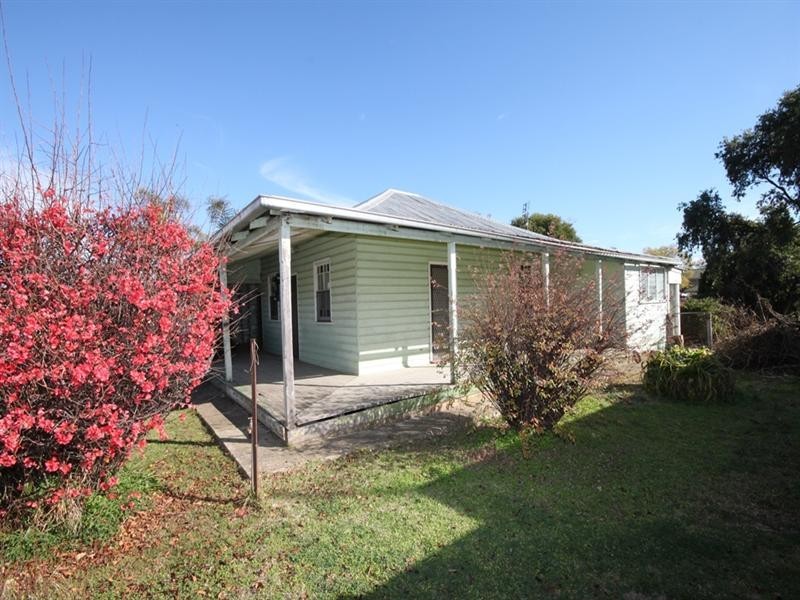 12 Vera Street, Tamworth NSW 2340
