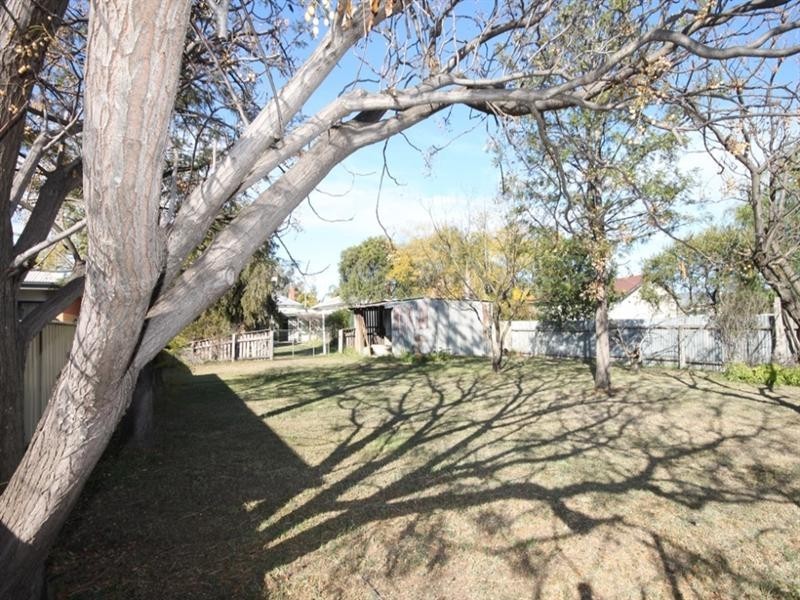 12 Vera Street, Tamworth NSW 2340