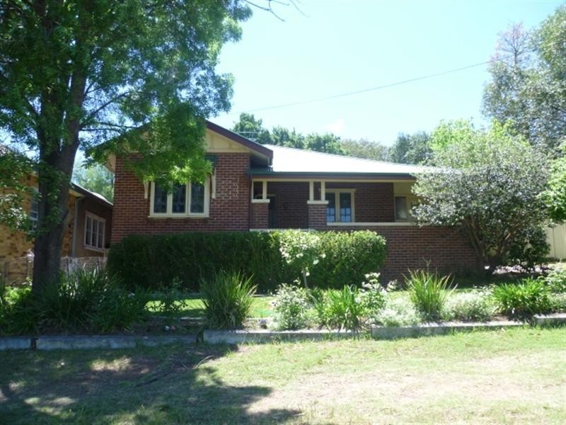 92 Upper Street, Tamworth NSW 2340