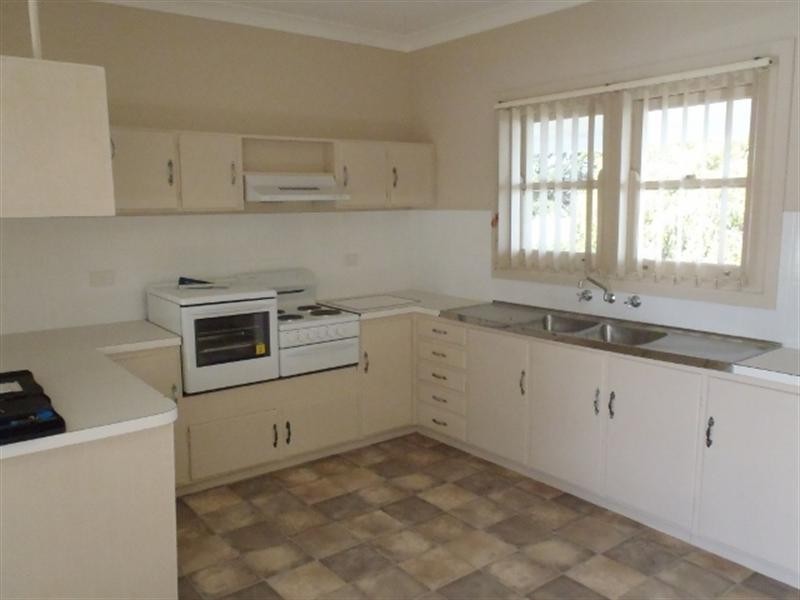 571 Armidale Road, Tamworth NSW 2340