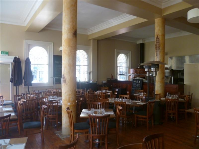 1,5 and 6, 429 Peel Street, Tamworth NSW 2340