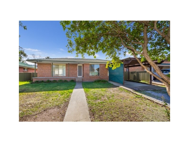 34 Glengarvin Drive, Tamworth NSW 2340