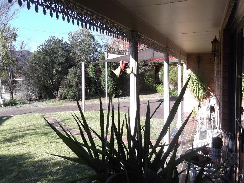 4 Cedar Close, Tamworth NSW 2340