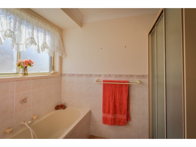 4 Eureka Place, Tamworth NSW 2340