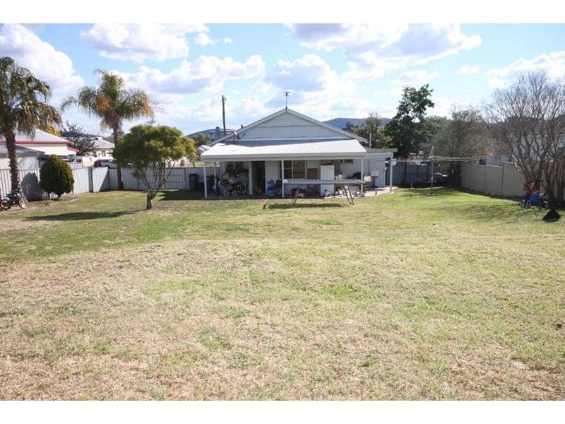 20 Henry Street, Werris Creek NSW 2341