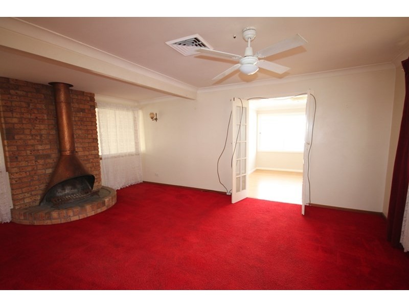 11 Nancy Street, Tamworth NSW 2340