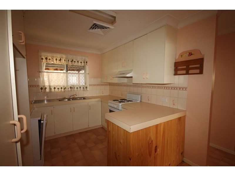 11 Nancy Street, Tamworth NSW 2340