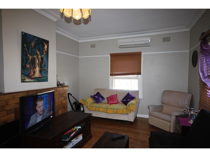 72 Johnston Street, Tamworth NSW 2340