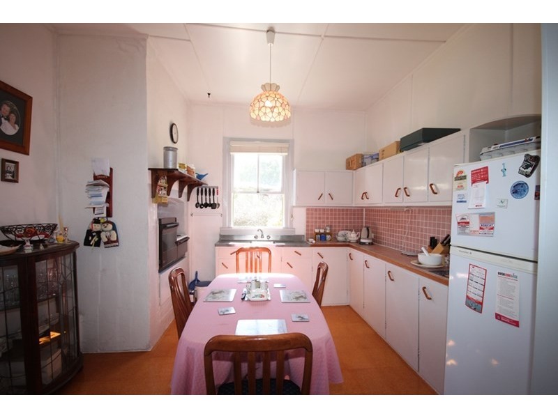 33 Church Street, Limbri NSW 2352