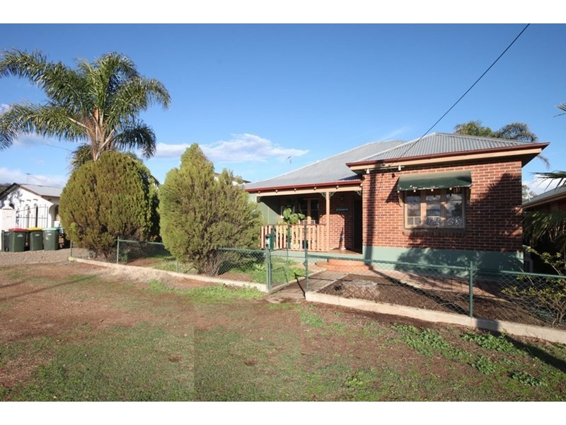 37 Bligh Street, Tamworth NSW 2340
