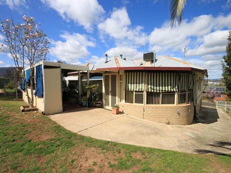 94 Johnston Street, Tamworth NSW 2340