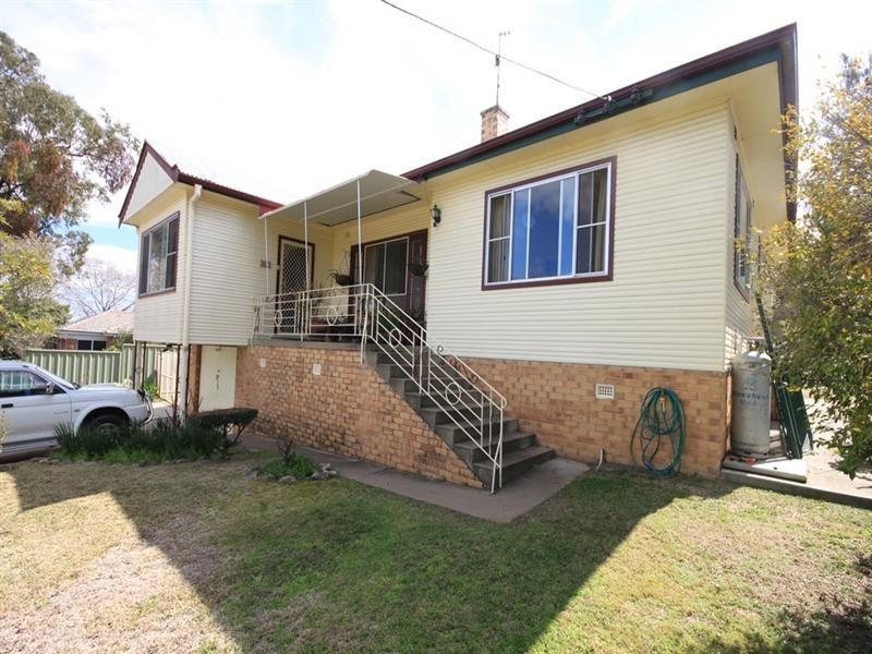 94 Johnston Street, Tamworth NSW 2340