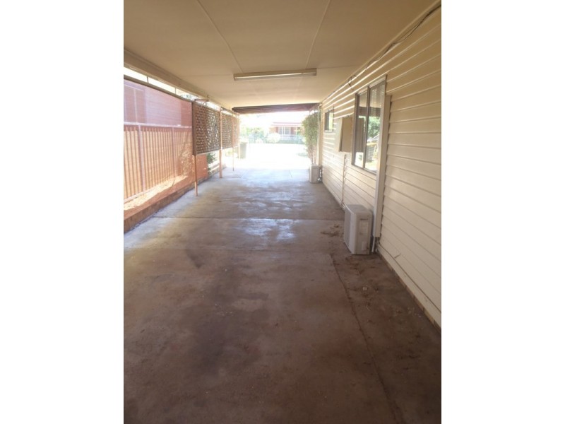 14 Terry Street, Tamworth NSW 2340