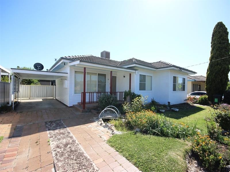 9 Larool Street, Tamworth NSW 2340