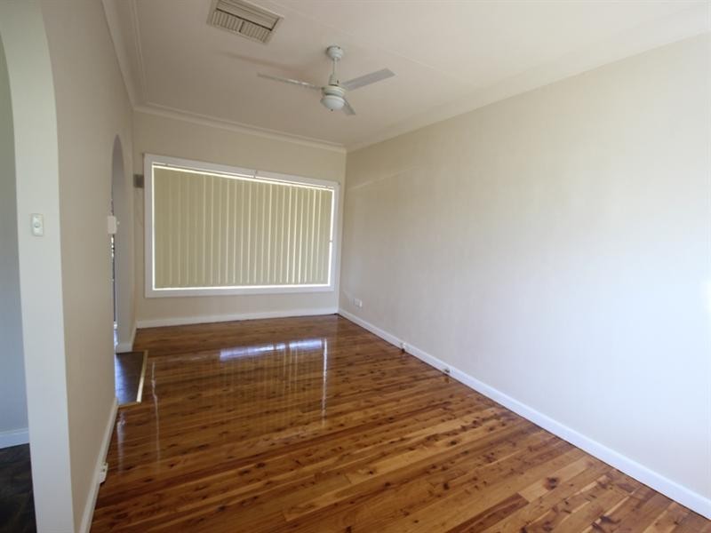 9 Larool Street, Tamworth NSW 2340