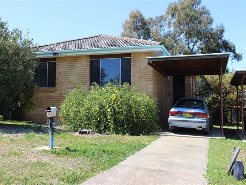 17 Yarmouth Parade, Tamworth NSW 2340