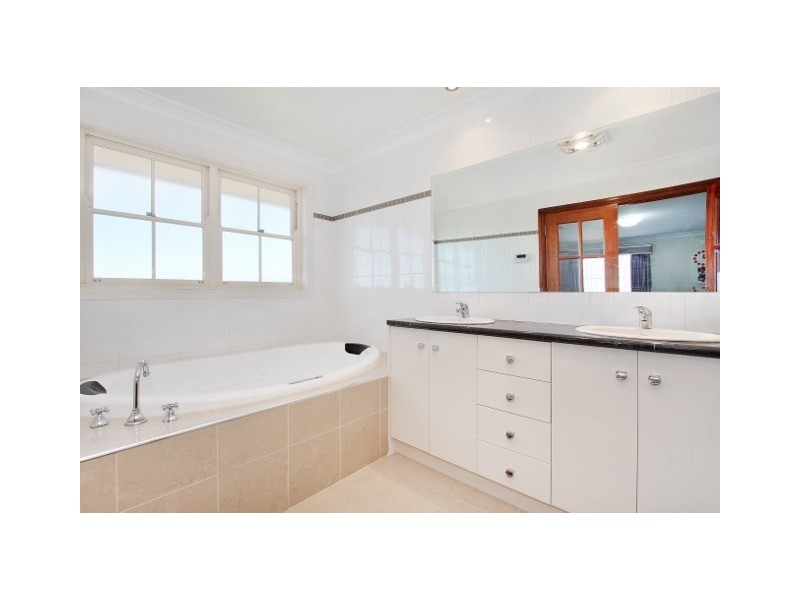 7 Ivory Place, Tamworth NSW 2340