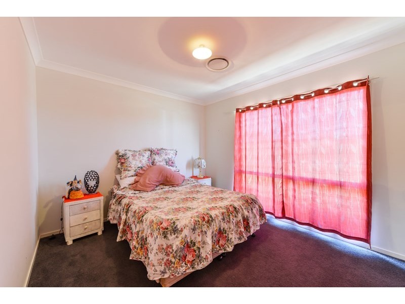 16 Manina Way, Tamworth NSW 2340