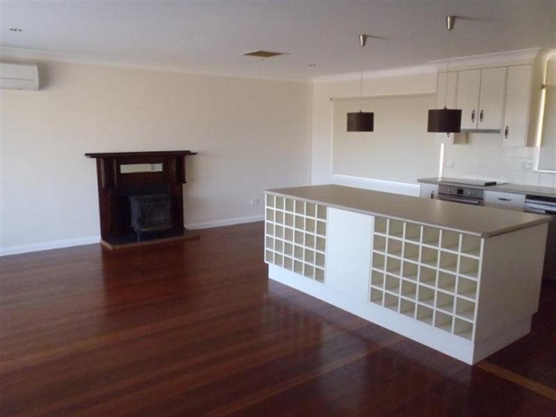 4 Rosedale Avenue, Tamworth NSW 2340