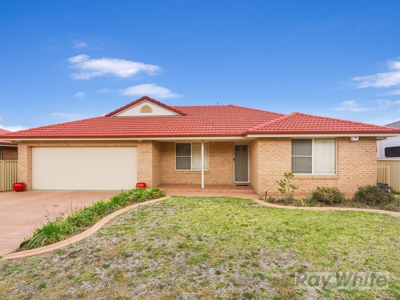 68 Wahroonga Drive, Tamworth NSW 2340