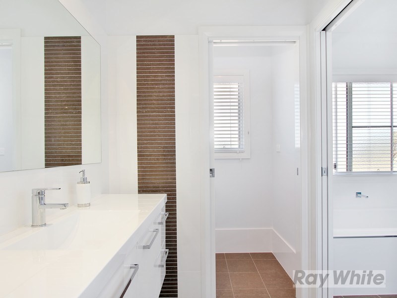 18 Peak Drive, Tamworth NSW 2340