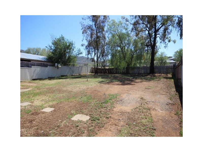 376 Armidale Road, Tamworth NSW 2340