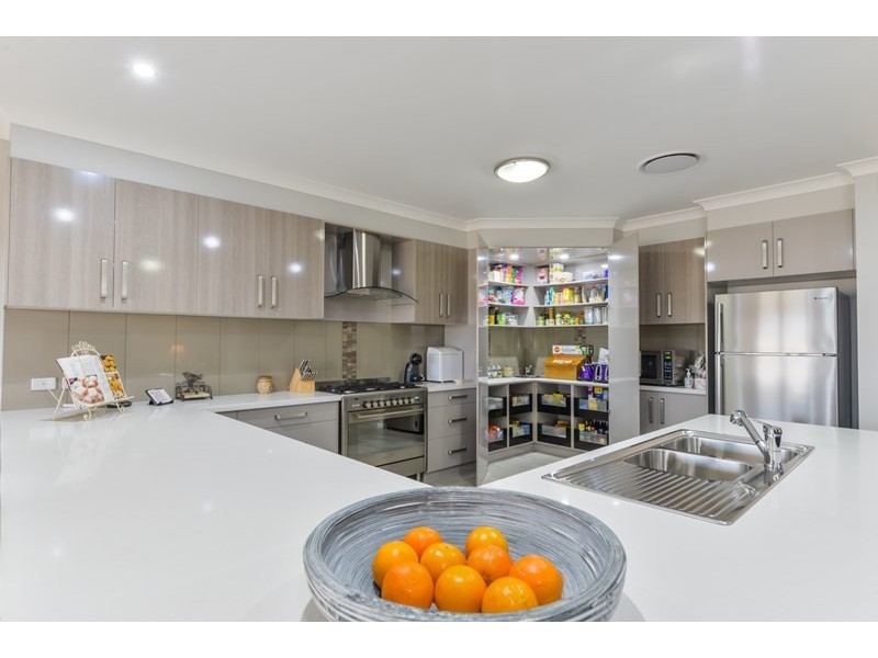 7 Conjola Drive, Tamworth NSW 2340