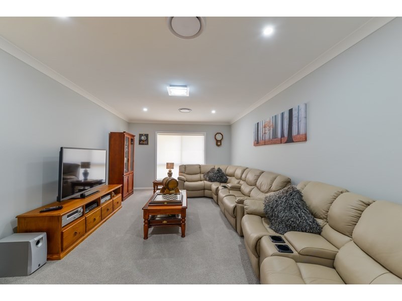 7 Conjola Drive, Tamworth NSW 2340