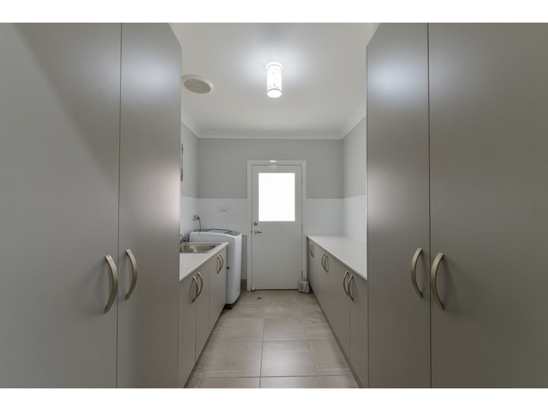 7 Conjola Drive, Tamworth NSW 2340