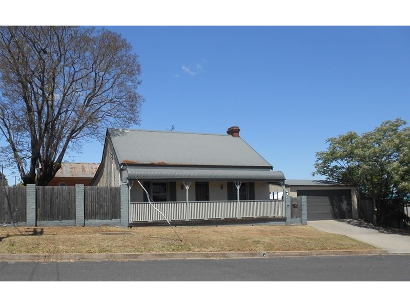 17 Darling Street, Tamworth NSW 2340