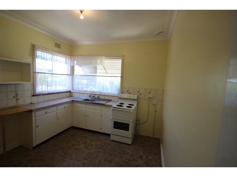 376 Armidale Road, Tamworth NSW 2340